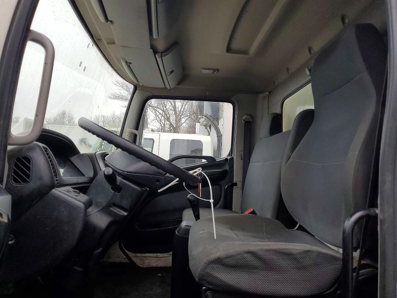 2015 Hino 258/268 BOX Truck