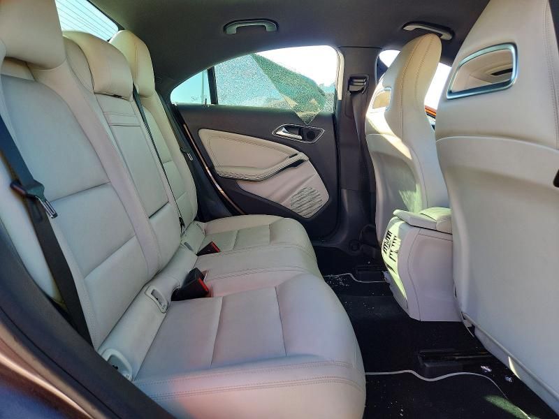 2015 Mercedes-Benz Cla 250