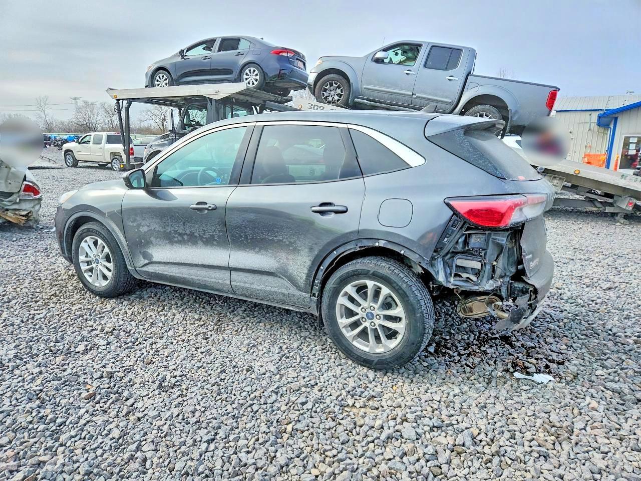 2020 Ford Escape se