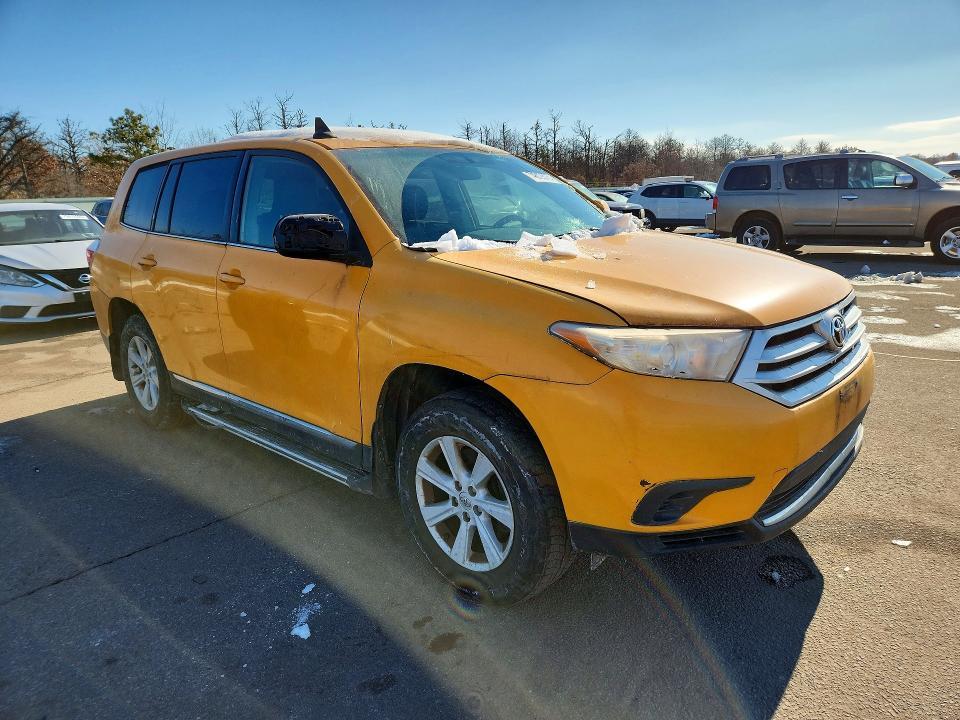 2013 Toyota Highlander Base