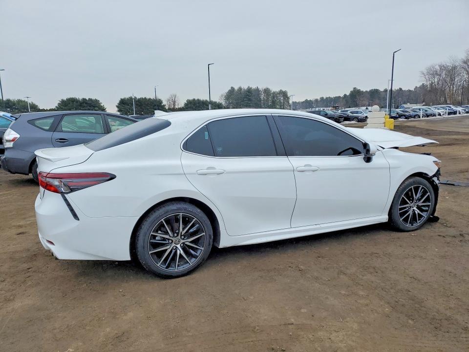 2024 Toyota Camry se Night Shade