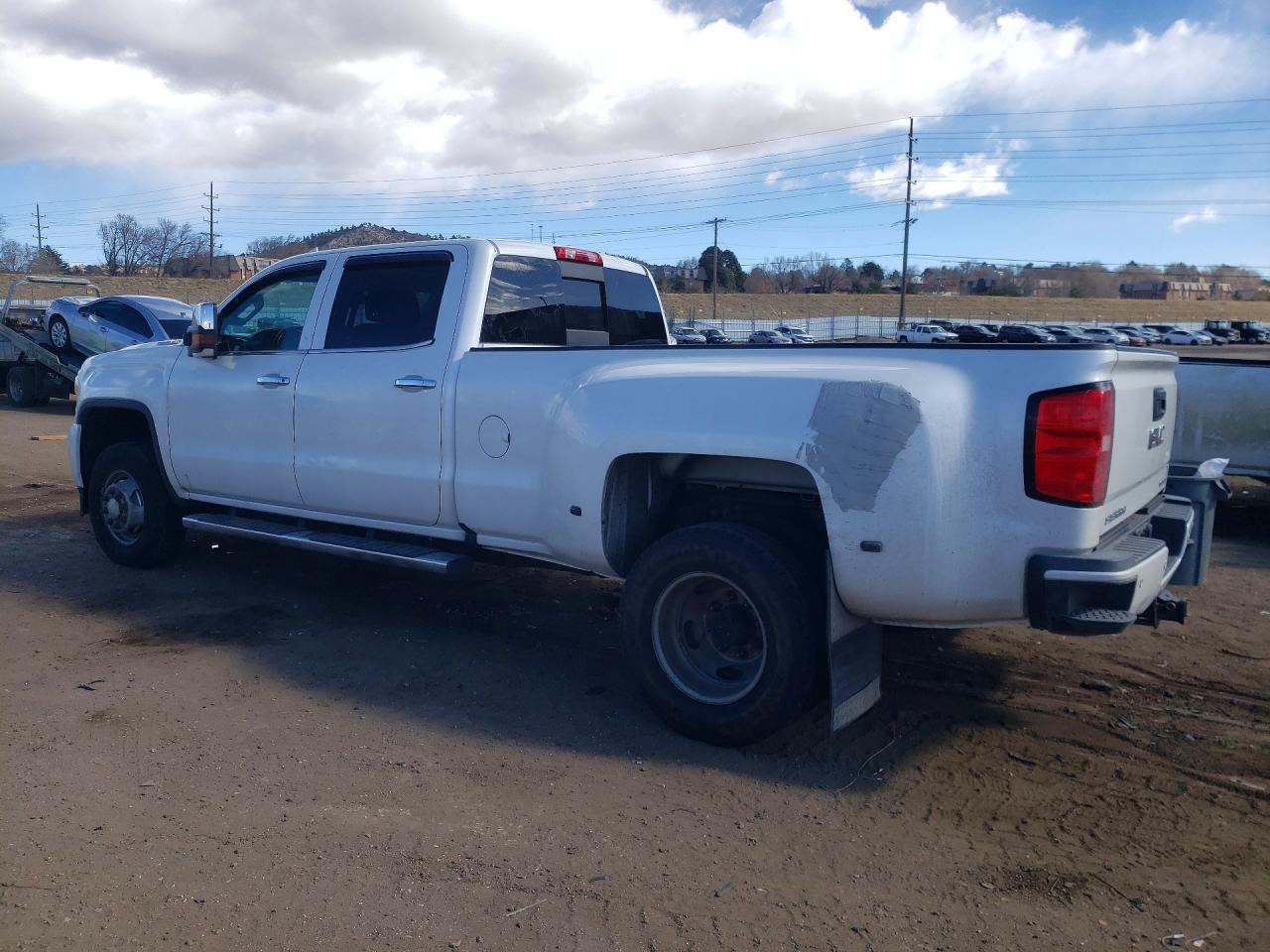 2018 GMC Sierra K3500 Denali