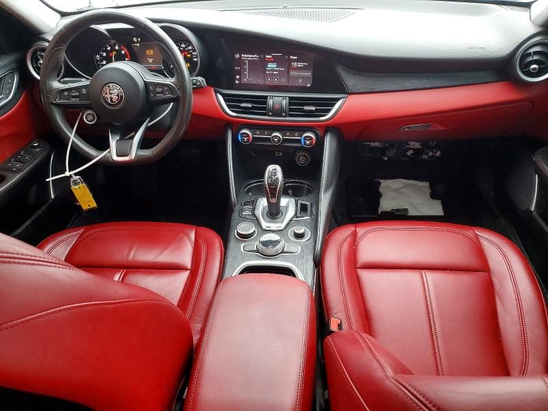 2021 Alfa Romeo Giulia Sport