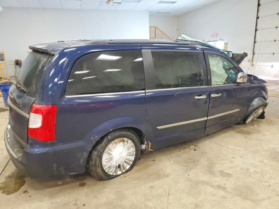 2015 Chrysler Town & Country Touring l