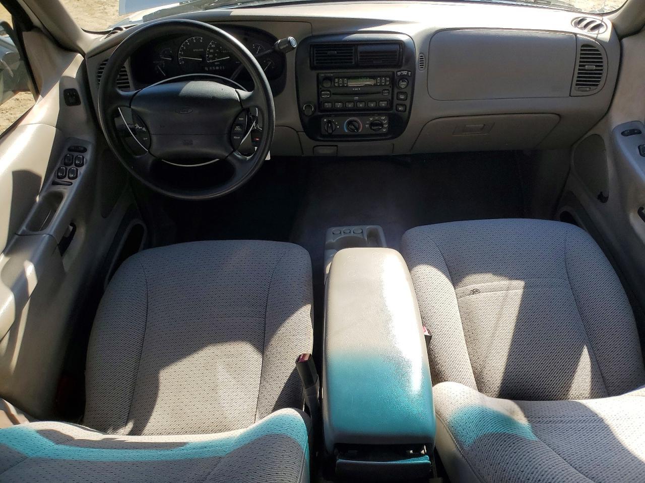 2000 Ford Explorer xls