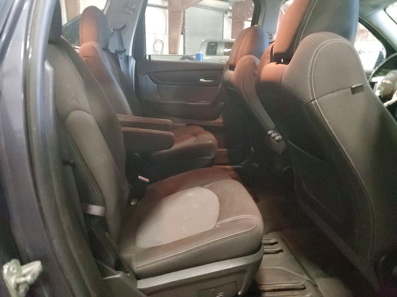 2013 Chevrolet Traverse lt