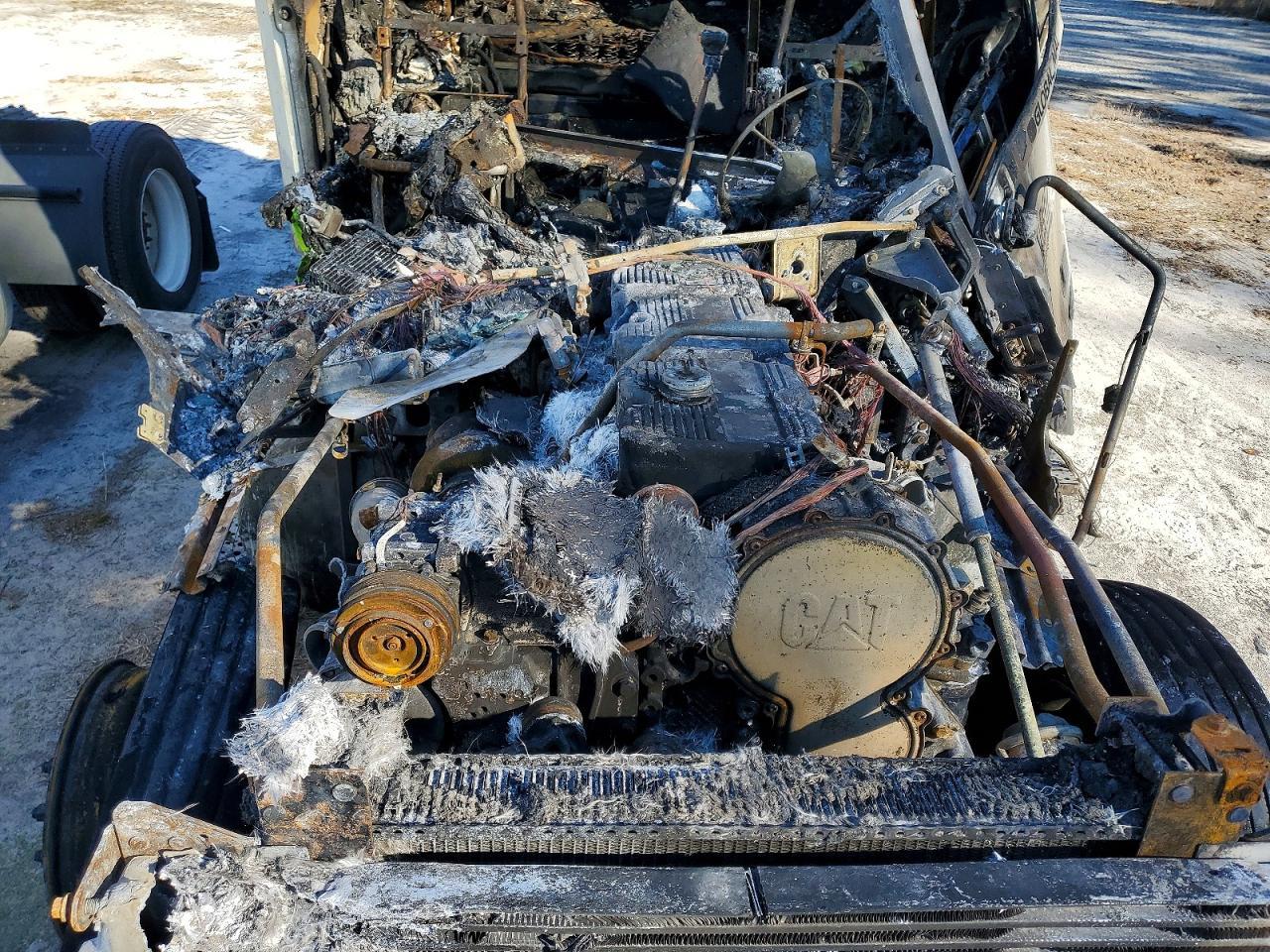 2006 Freightliner Conventional Columbia