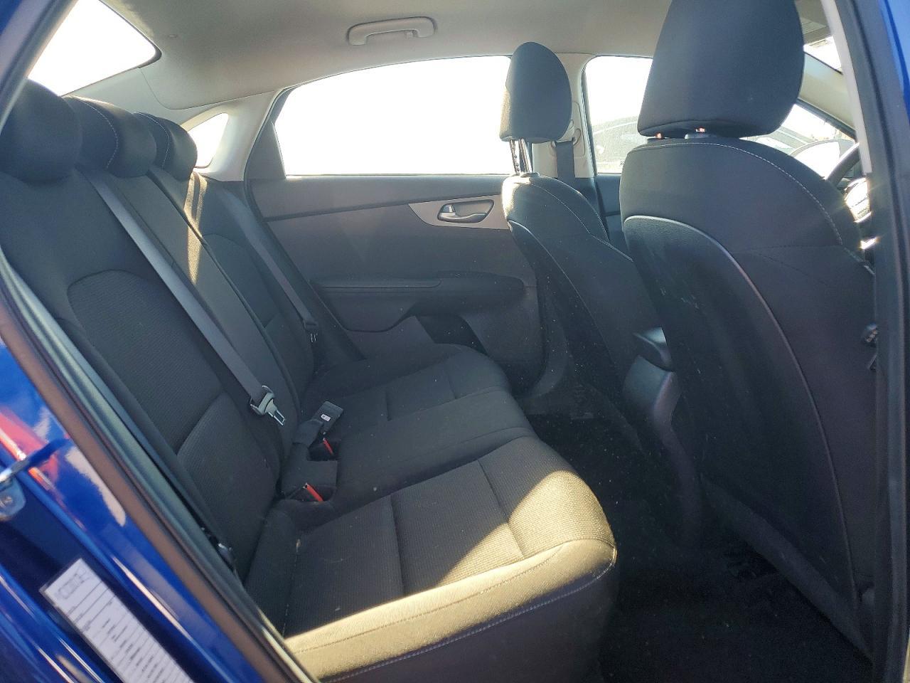 2021 KIA Forte fe