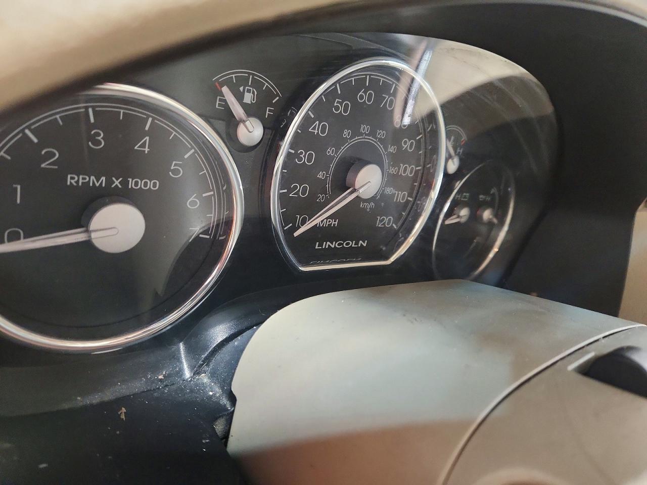 2006 Lincoln Townhouse Mark LT