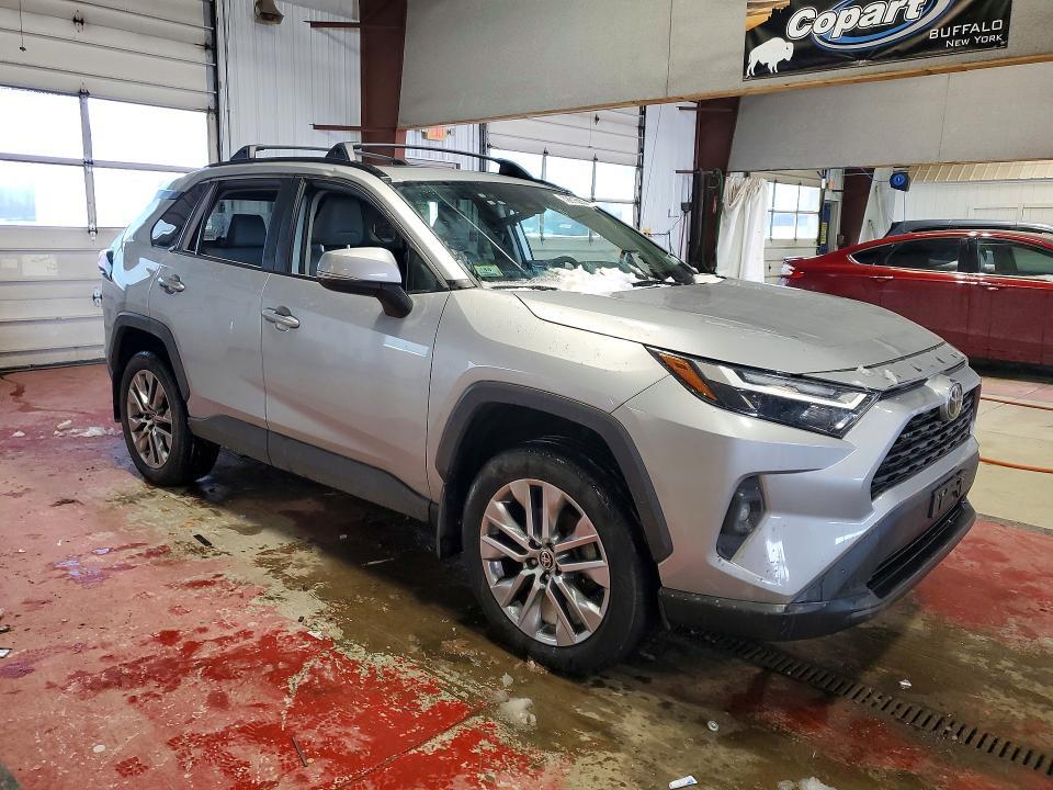 2022 Toyota Rav4 xle Premium