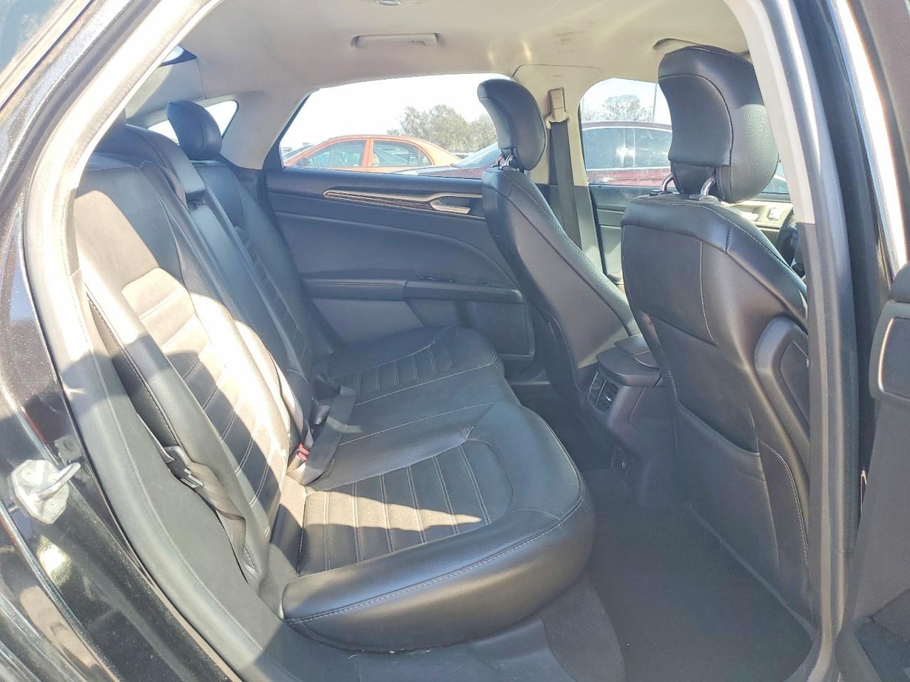 2014 Ford Fusion se