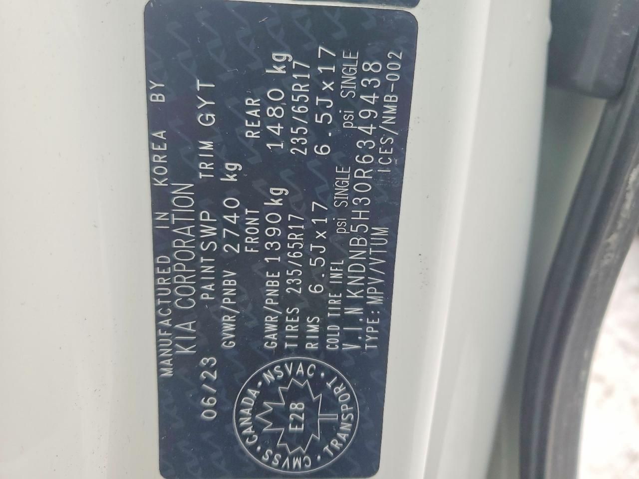 2024 KIA Carnival lx