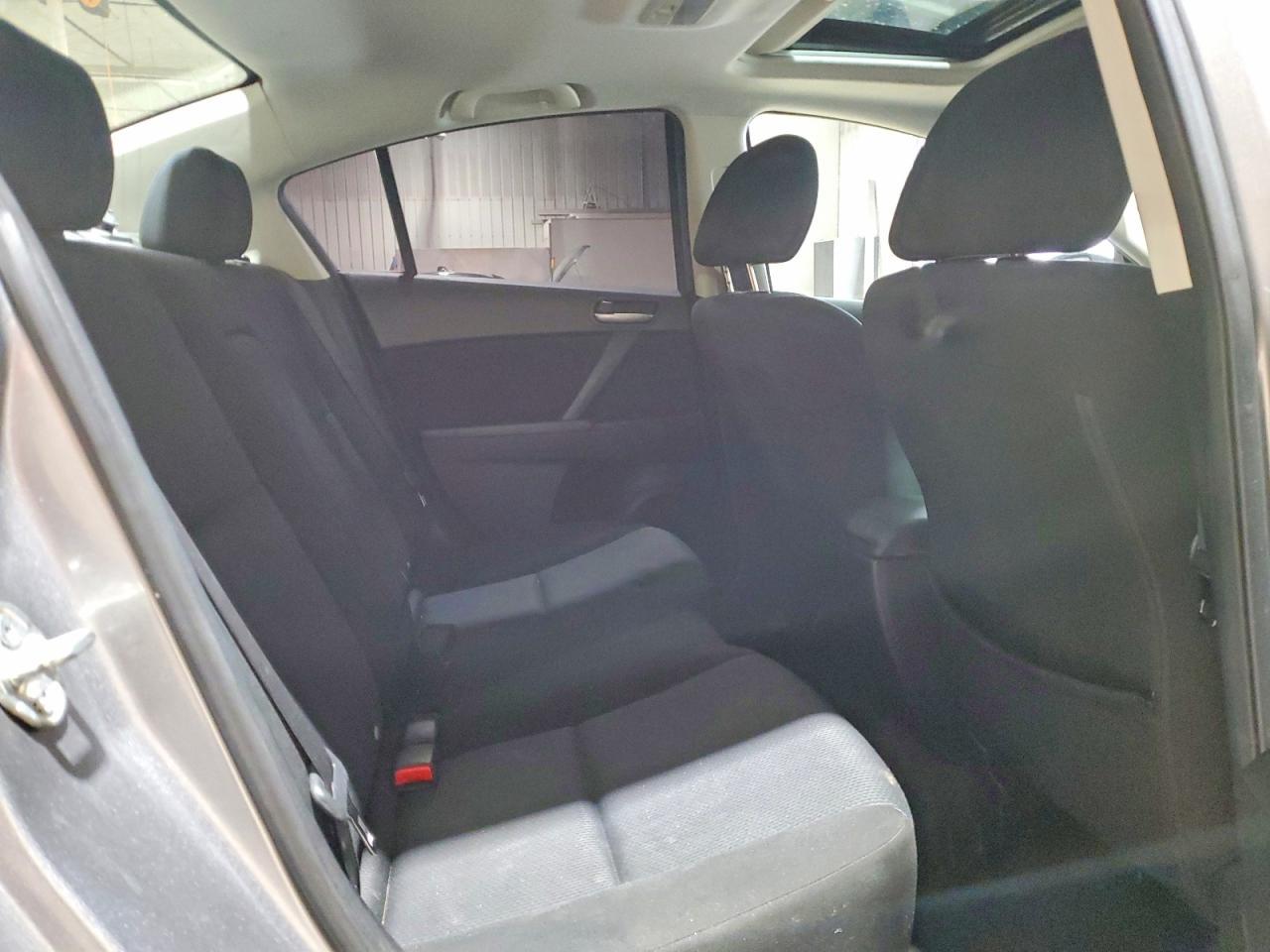 2010 Mazda 3 I