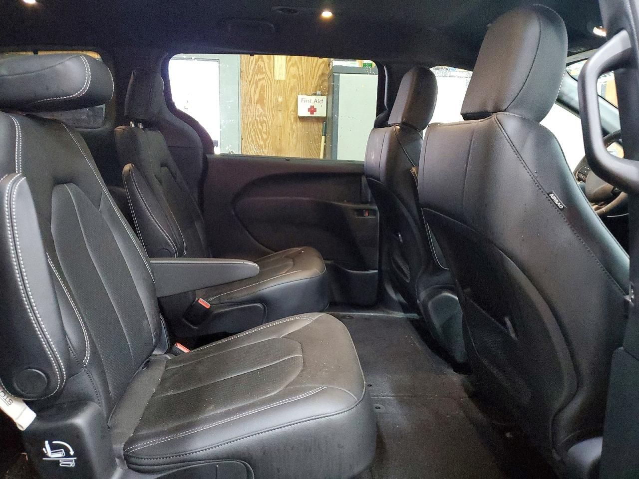 2020 Chrysler Pacifica Touring l