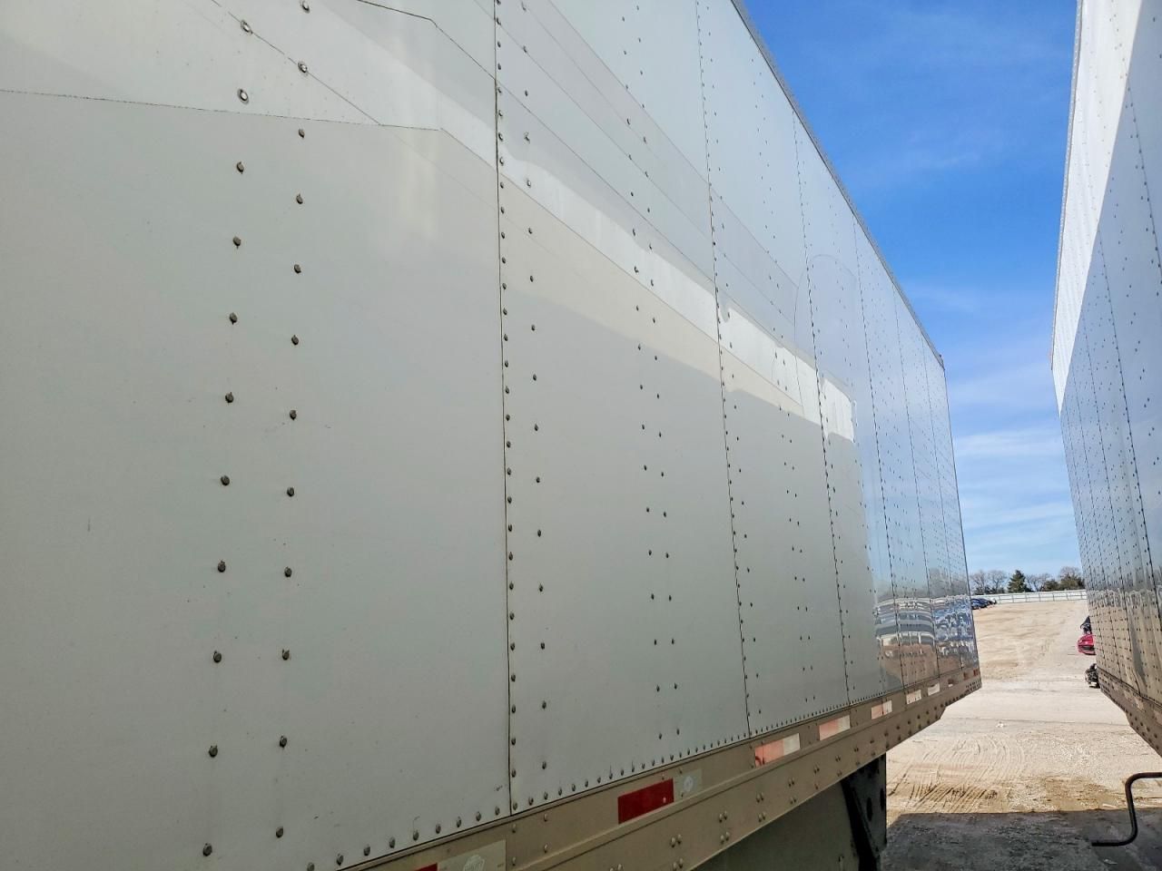 2015 Utility VS2DX DRY Van Trailer