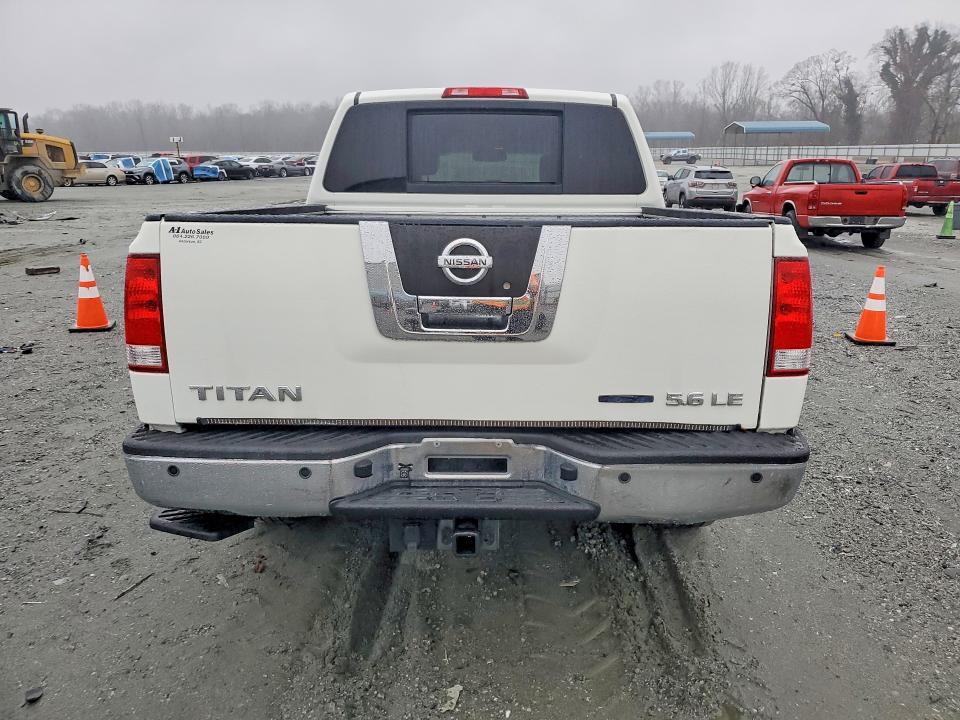 2010 Nissan Titan SE