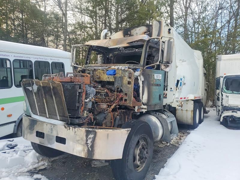 2016 Pntw 348-Refuse Truck