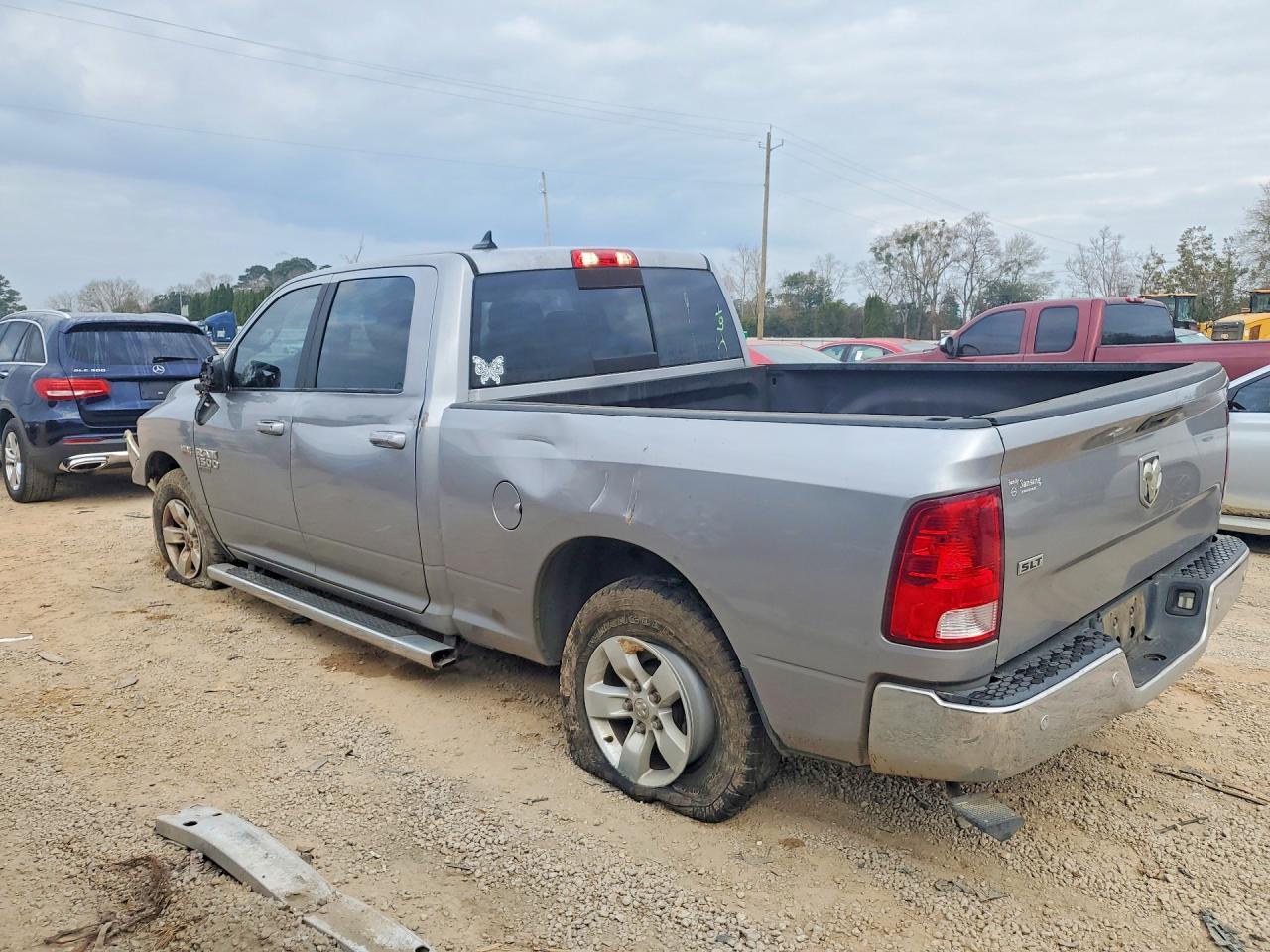 2020 Dodge Ram 1500 Classic slt