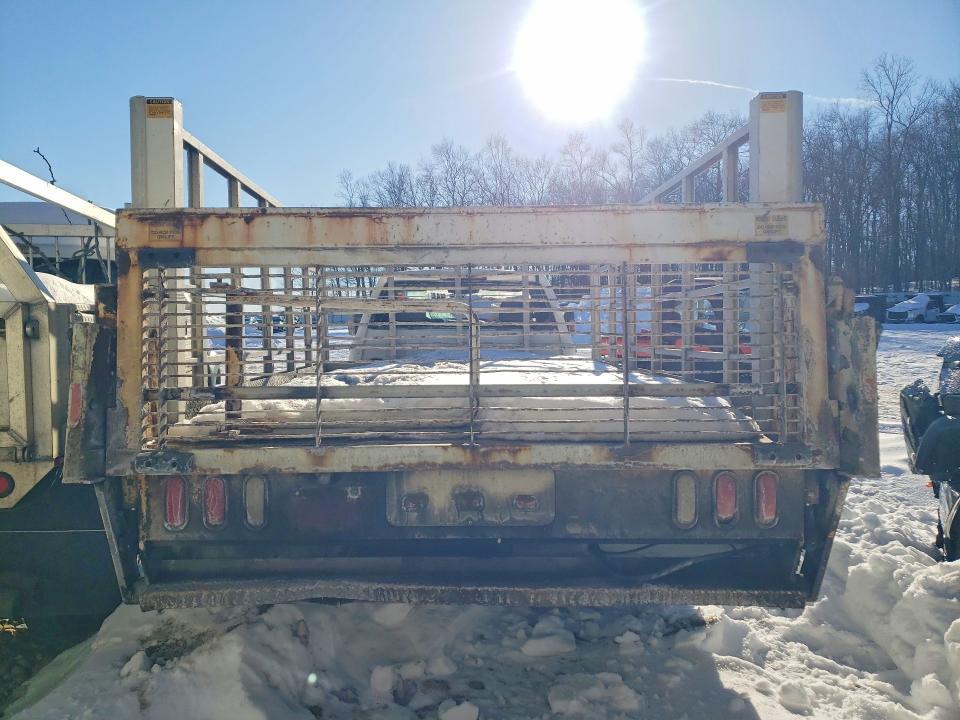 2016 GMC Sierra C3500 Flatbed Truck