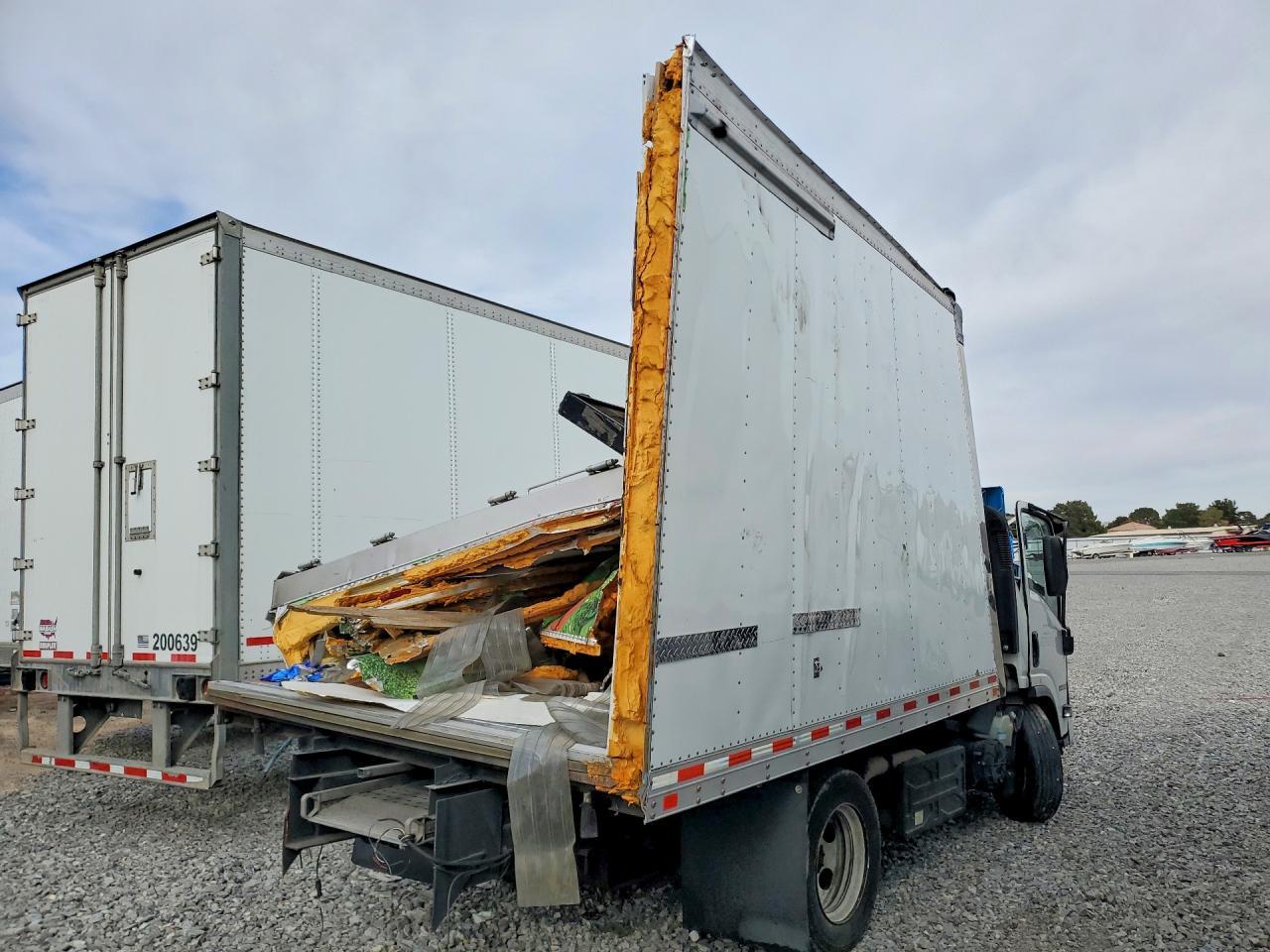 2021 Isuzu NPR XD BOX Truck
