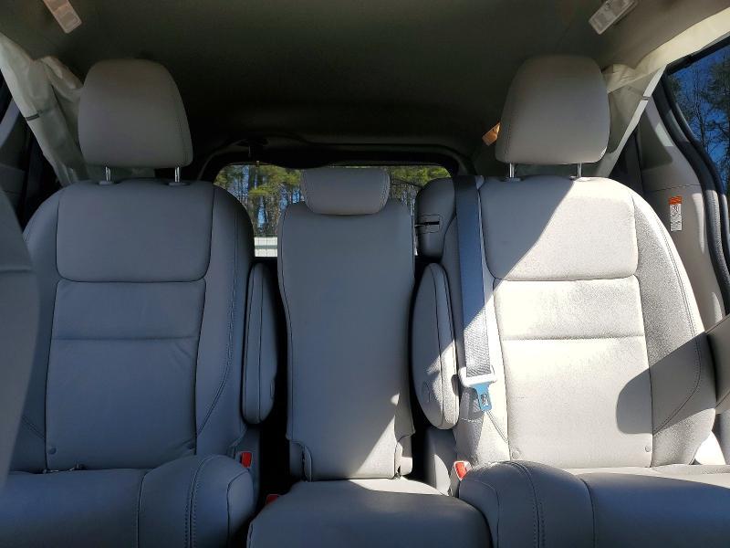 2020 Toyota Sienna xle 8-passenger