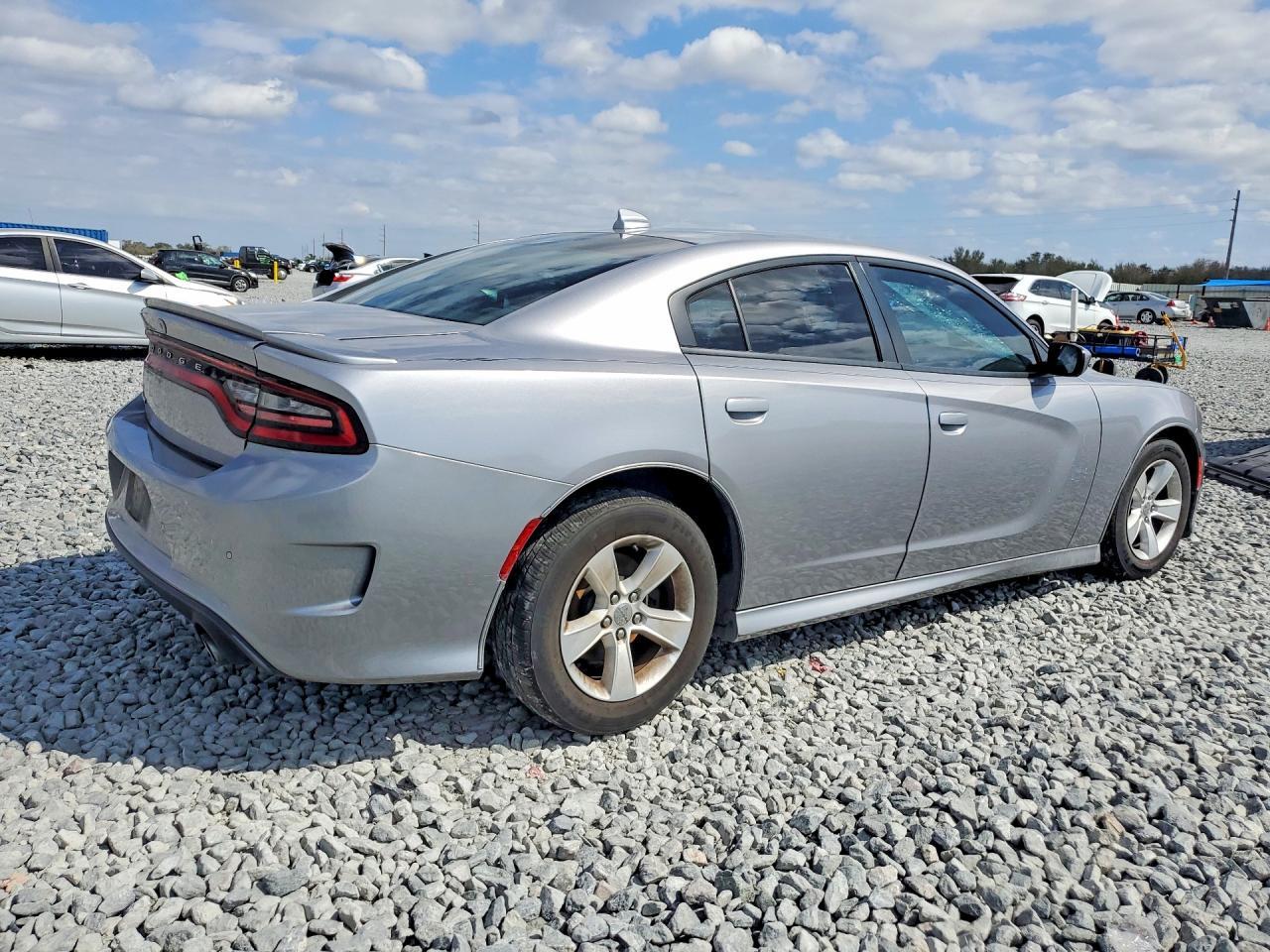 2018 Dodge Charger sxt Plus