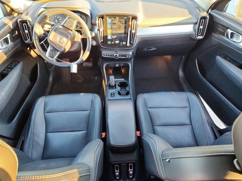 2021 Volvo Xc40 T5 Momentum