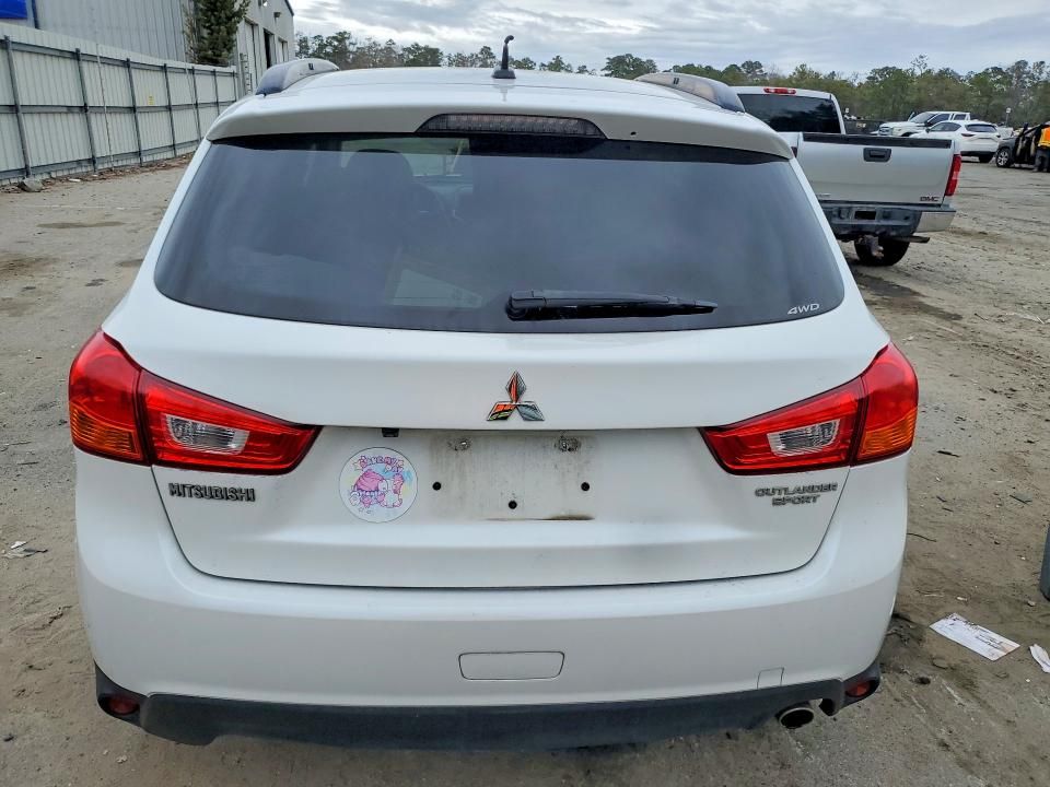 2014 Mitsubishi Outlander Sport se