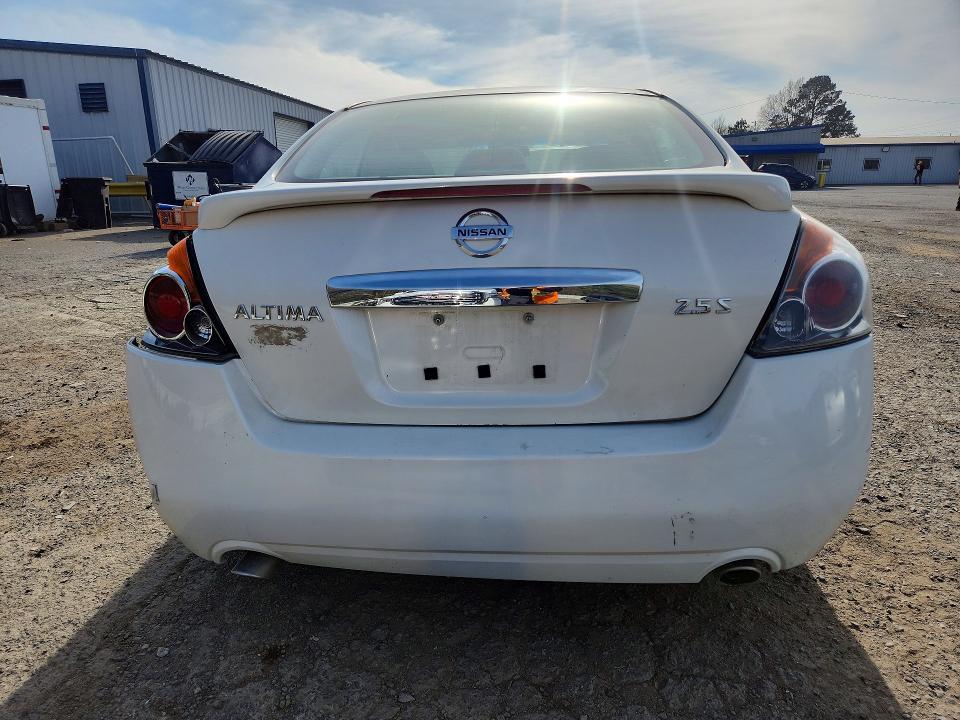 2011 Niss Altima