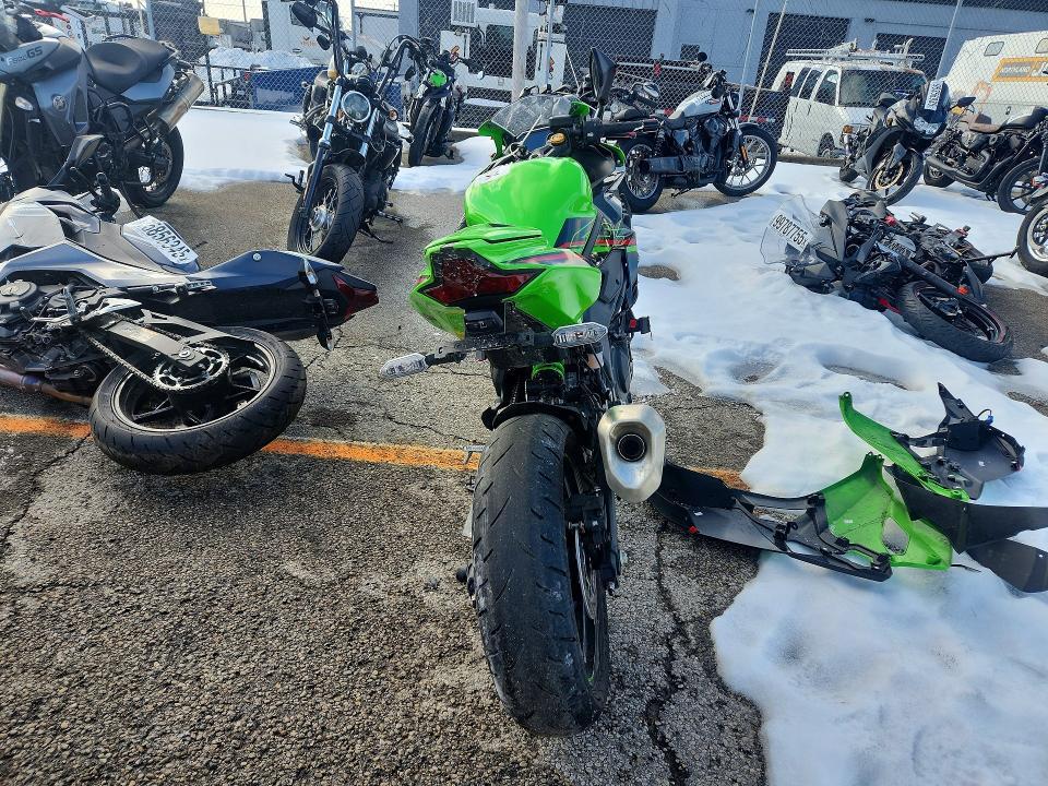 2024 Kawasaki ZX400 S