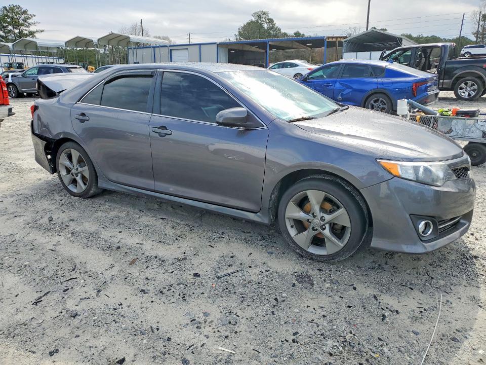 2014 Toyota Camry se Sport