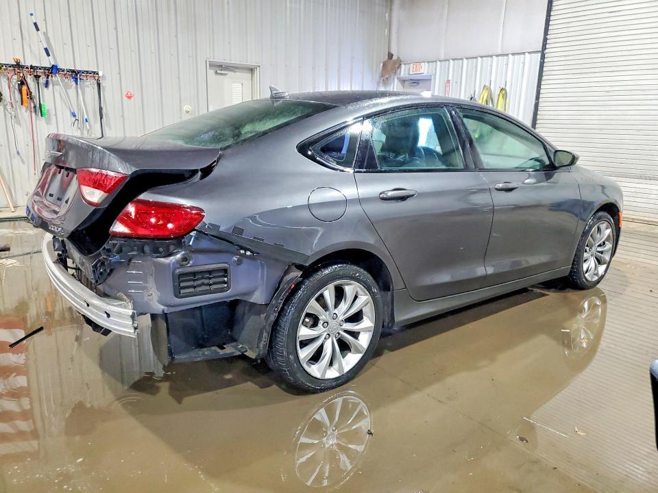 2015 Chrysler 200 s
