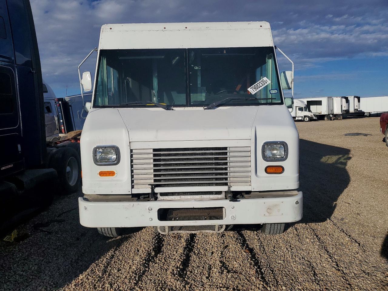 2015 Ford F59 Delivery Truck