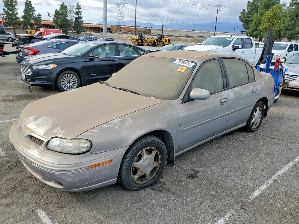 1999 Oldsmobile Cutlass gls