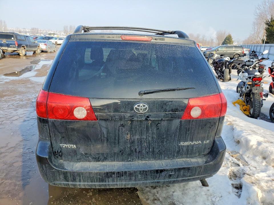 2009 Toyota Sienna ce