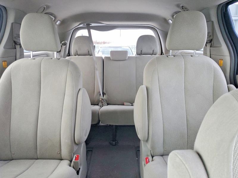 2012 Toyota Sienna