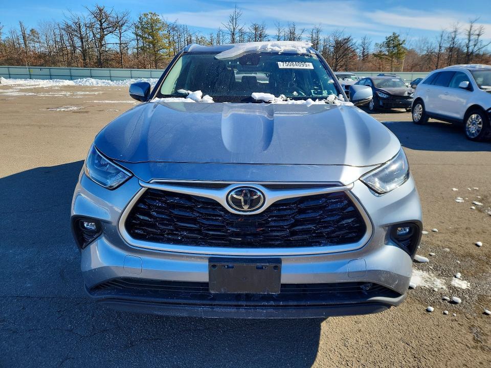 2020 Toyota Highlander xle
