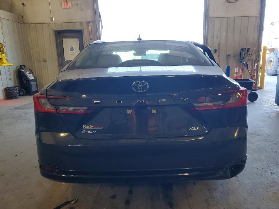 2025 Toyota Camry xle