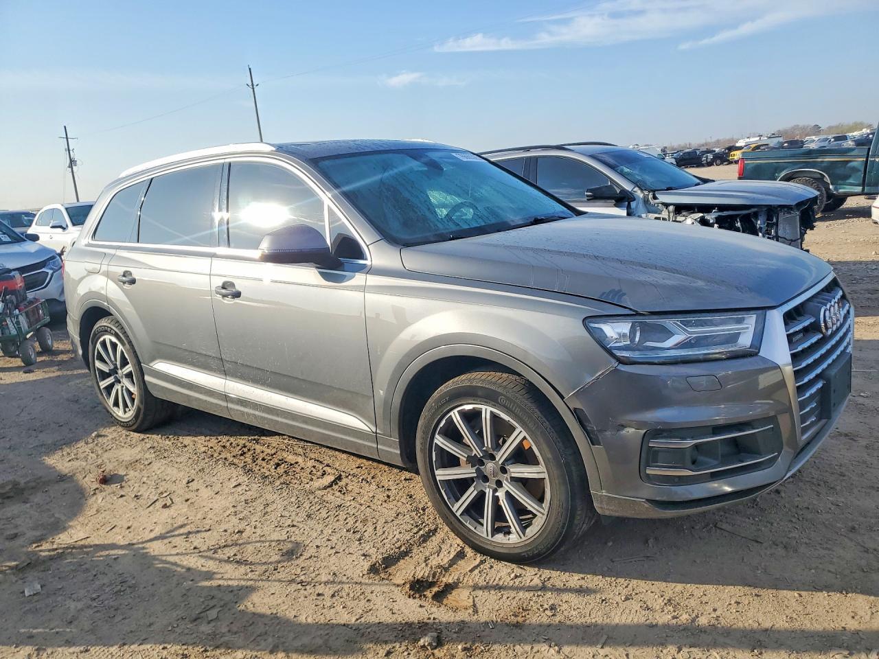 2017 Audi Q7 Premium Plus