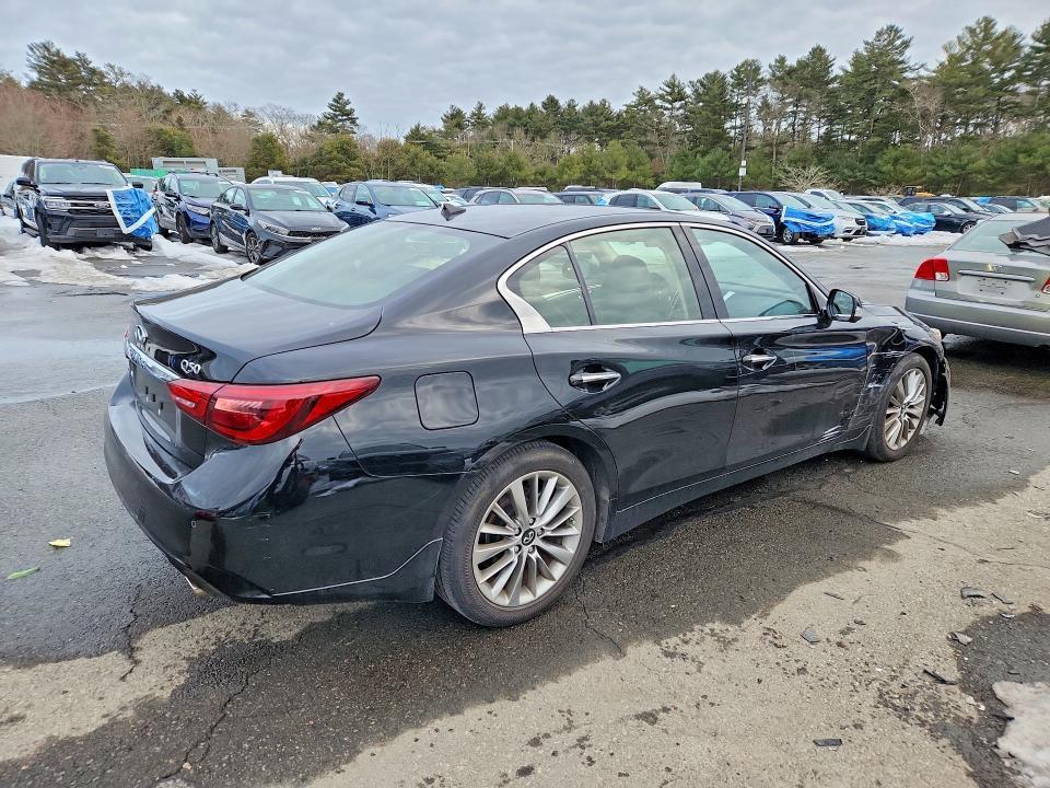 2023 Infiniti Q50 Luxe