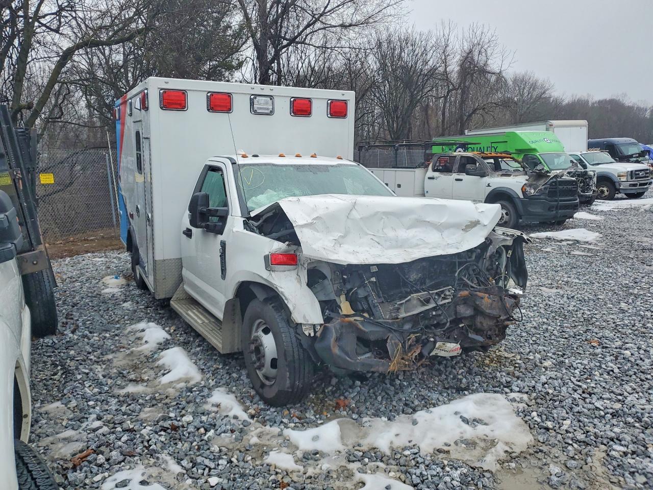 2019 Ford F-350-Ambulance
