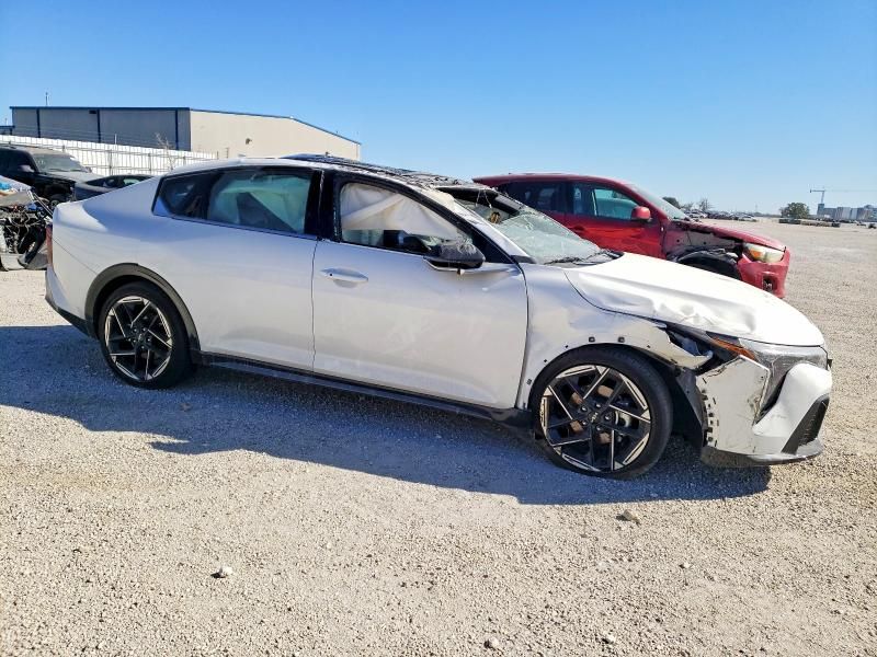 2025 KIA K4 gt Line