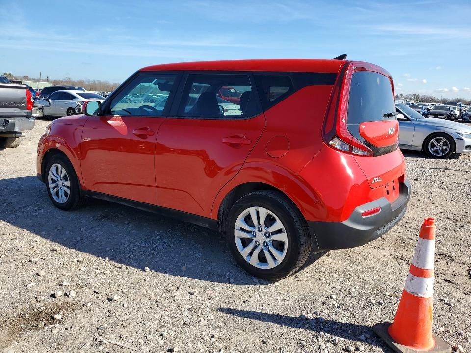 2022 KIA Soul lx