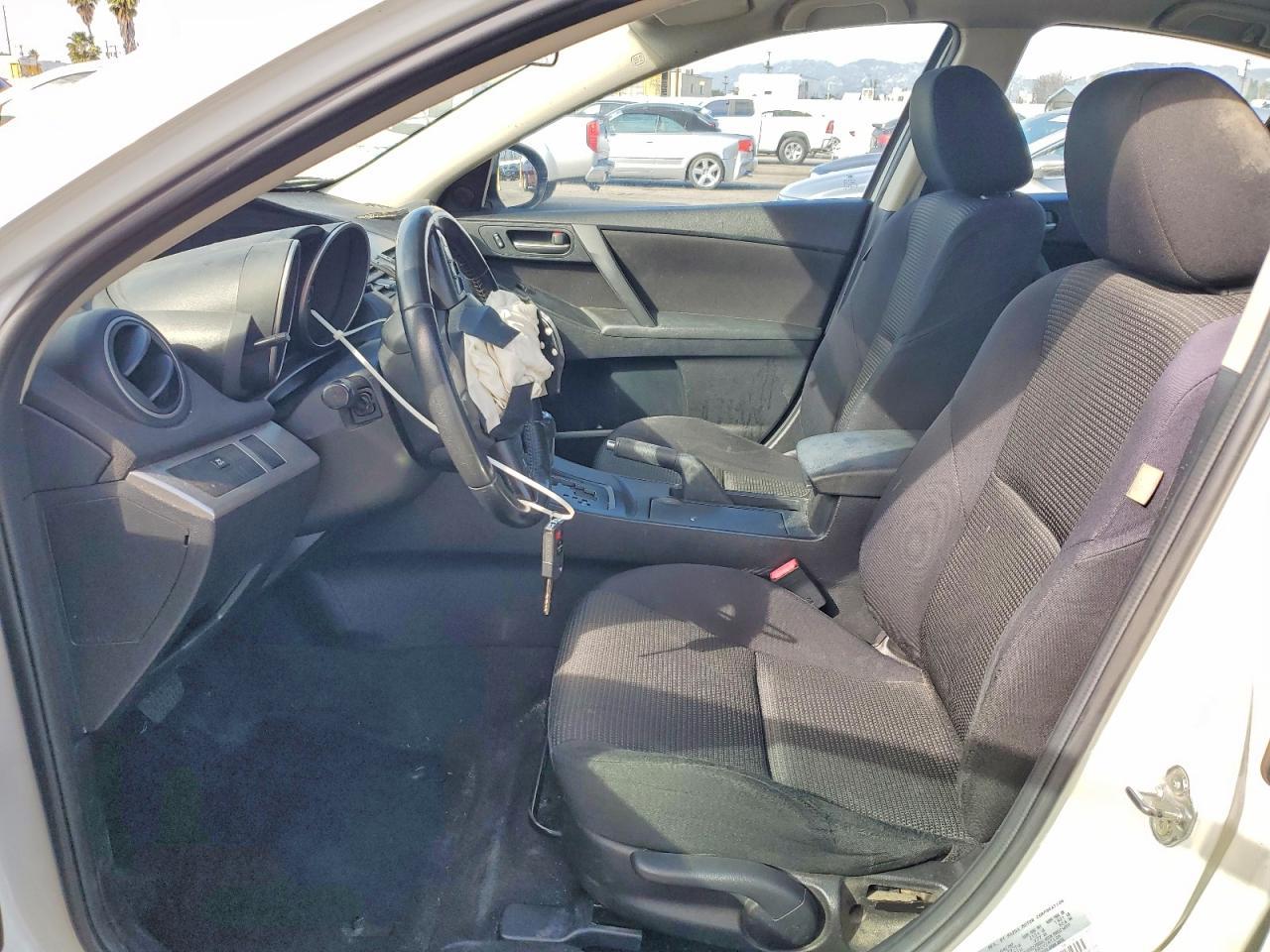 2012 Mazda 3 I
