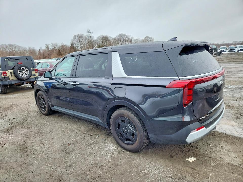 2025 KIA Carnival lx