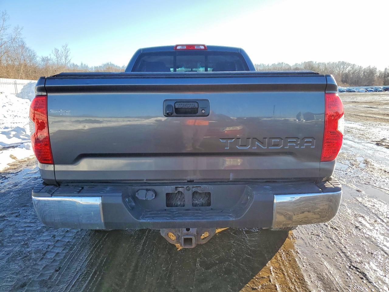 2014 Toyota Tundra SR5