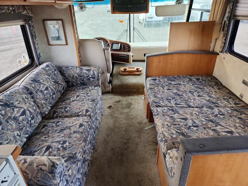 2002 Ford F550 Super Duty Stripped Chassis