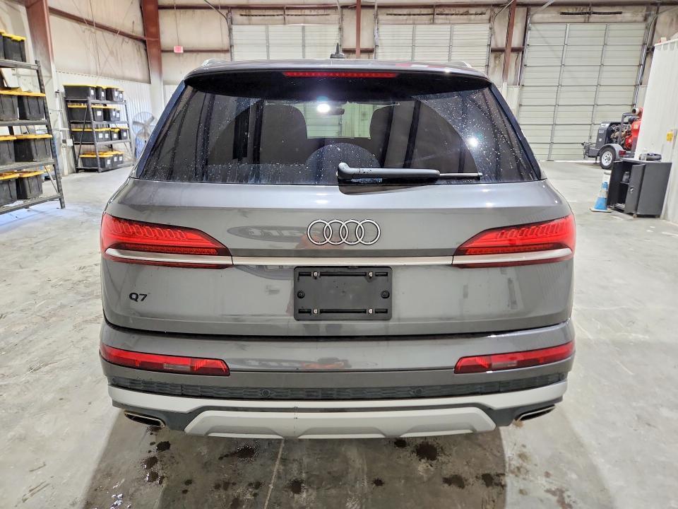 2025 Audi Q7 Premium Plus