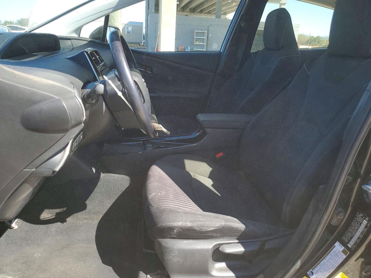 2020 Toyota Prius Prime le
