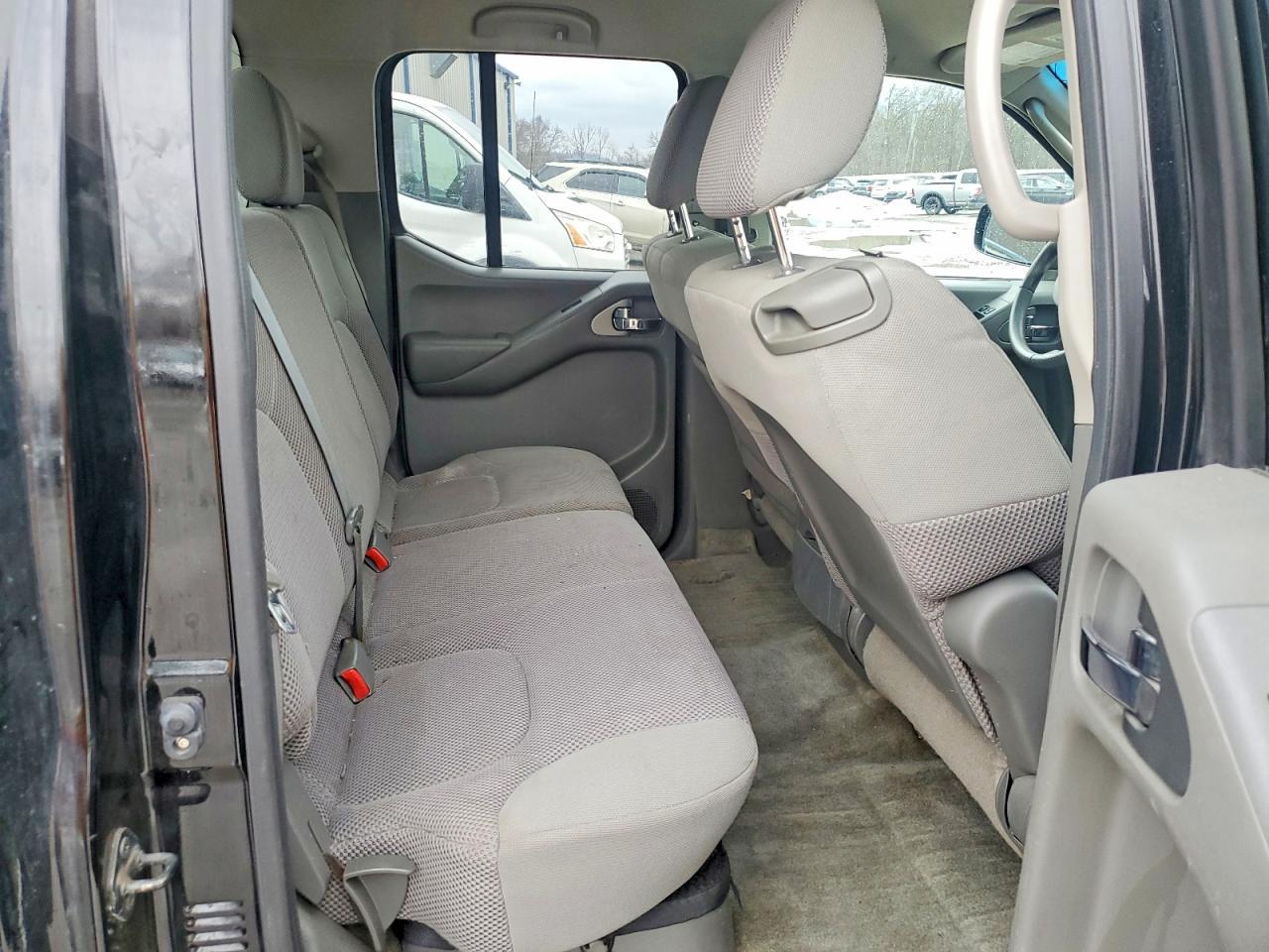 2011 Nissan Frontier S